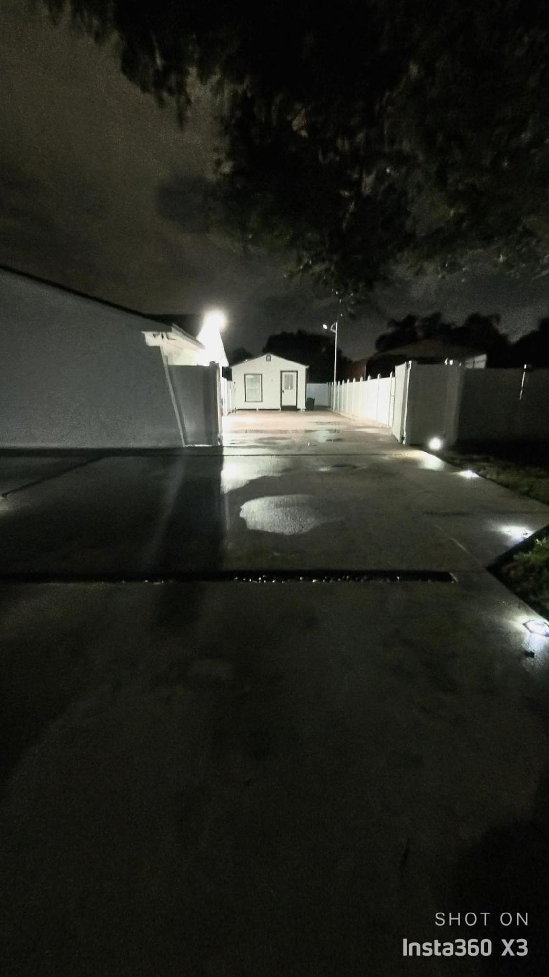 ברנדון All Modern Studio With Private Entry & Parking. מראה חיצוני תמונה